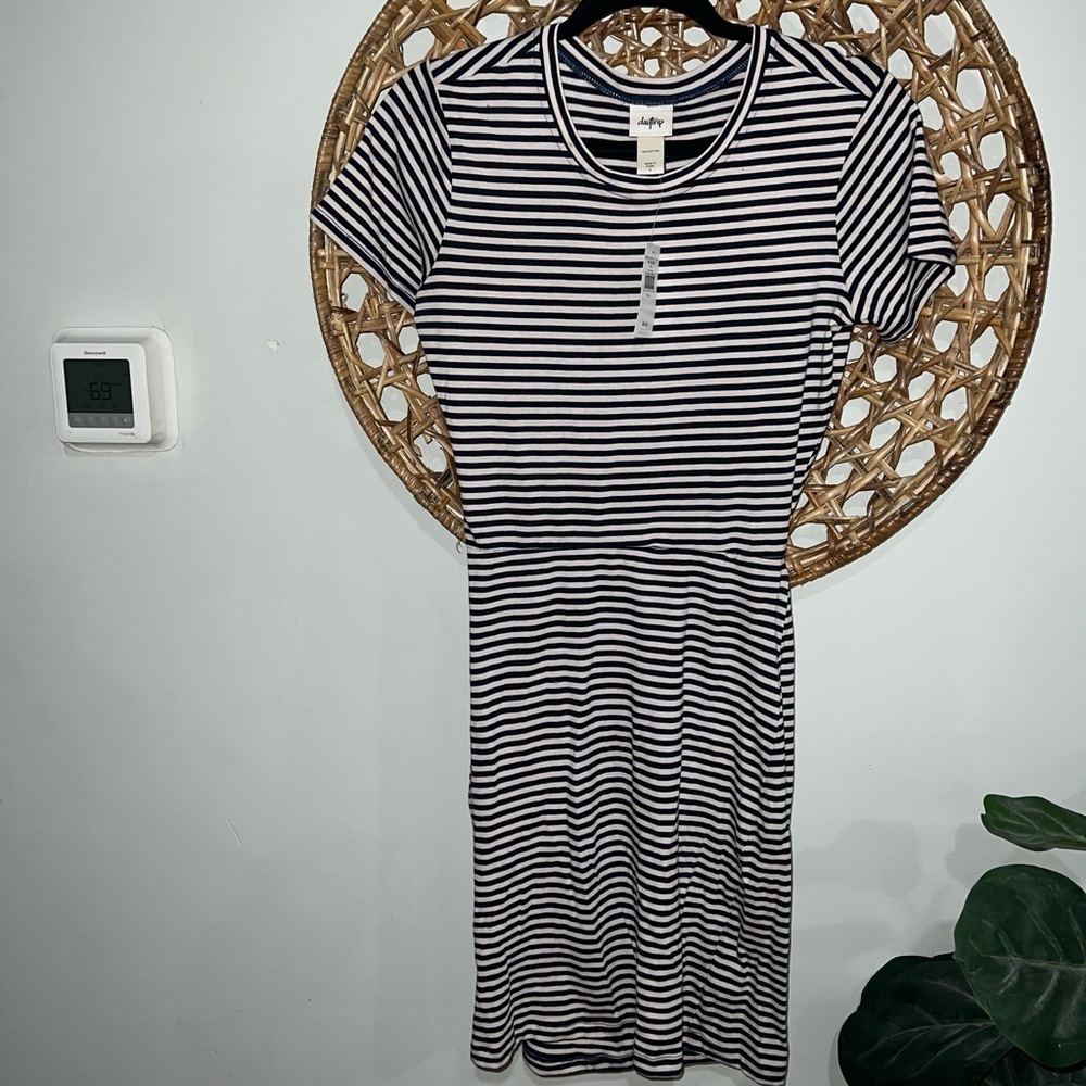 daytrip dress with open back